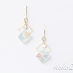 【新作特価】水に浮かぶレトロな花 ダブルスクエア ピアス/イヤリング
