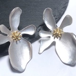 フラワー　お花　シルバー　ピアス