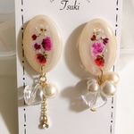 お花とパールのピアス