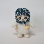 泥棒猫さん(唐草模様、クリーム×白)