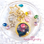 【sale】ステンドくじらキーホルダー