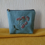 実のなる木の刺繍の帆布のポーチ　　スチールブルー  中