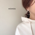 ✴︎NEW!✴︎2wayタイプの大玉一粒パールとスクエアフープピアス（カラー:シルバー）