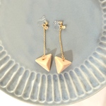 【三角とチェーン】木のアクセサリー　ピアス・イヤリング