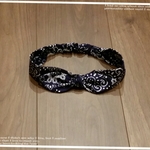 赤ちゃんから使える！リボンのヘアバンド(ペイズリー柄:ネイビー)
