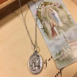 健康のお守りに！ルルドのマリア様と聖女ベルナデッタのメダイの健康と幸せを祈るネックレス