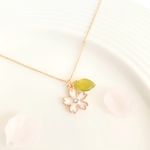 桜　　ネックレス