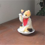 羊毛◆招き猫◆三毛　小皿Φ10ｃｍ★全国発送一律５００円