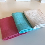 【送料無料☆】ハンドメイド ガーゼハンカチ 16×16 ワッシャー加工 無地 3枚セット