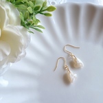 ミニハート♡アイボリーピアス(イヤリング)/サージカルステンレスnonoacs 小ぶり 軽い
