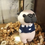 ぽっけに手 パグ ぬいぐるみ