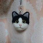 羊毛フェルト 白黒猫ちゃんストラップ
