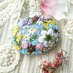 ★２名様オーダー受★手刺繍ブローチ★Spring garden