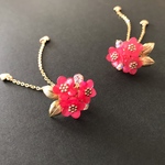 *小花(チェリーレッド)のピアス(イヤリング)*