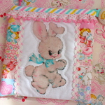 【専用】hana*ハンドメイド☆ホワイトバニーちゃんのぺたんこポーチ