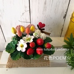 【🍓再販】粘土の花〓プリティ🎶miniチューリップ&苺フラワーミックス/選べるメッセージ付・水色花器、麻布付B✳【受注制作】