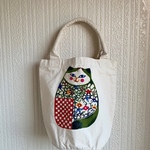 再販⭐︎色違い【送料無料】手染め紅型のハチワレ猫マルシェバケツバッグ