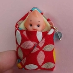 子宝祈願のお守り おくるみキューピーちゃん 天然石ビーズ付き
