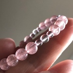 ★ご予約品★ ストロベリークォーツ、水晶、チェコビーズのブレスレット•マザーオブパール、コンクシェル、ローズクォーツのブレスレット　2点おまとめ