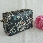 〈試作品〉コスメポーチ(大) リバティ ヨシエ