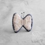 choucho刺繍ブローチ(ひだまり)【受注制作】