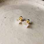 深山桜のピアス お呼ばれにも！