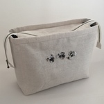sae.989様オーダー品☆犬の手刺繍のバッグインバッグ