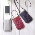 pinoko-416さまオーダー品  レザーのスマホポーチ
