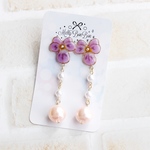 すみれのお花ピアス
