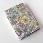 単行本ブックカバー　花々　白