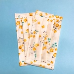 薄黄色の花柄　２枚