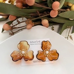 べっ甲フラワーピアス／イヤリング