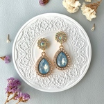 花雫のビジューピアス( pastel ) -milky blueberry-