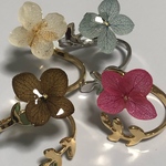 フェミニン紫陽花リング（リーフ）〔茶色、ピンク色があります〕