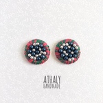 ピアス／イヤリング ❇︎tubutubu ぱーる＊* ﾈｲﾋﾞｰmix ビーズ刺繍 
