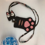 黒猫kiroの肉球パスケース