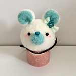 ふわふわお顔ヘアゴム＊白×水色クマさん