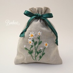 手刺繍巾着ポーチ ❁ マーガレット（白）