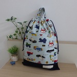 【オーダー予約品】ｓ様専用＊可愛い働く車柄ポケット付きお着替え袋　４０×３０