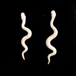 ヘビヘビピアス