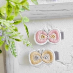 【再販】ちょうちょ刺繍のヘアクリップ (ベビー・キッズ)