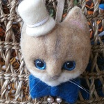 ハンドメイド羊毛フェルト　ブローチ＊。猫の男爵。＊　