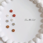極小 小さなお花のピアス(ノンホール ピアス・樹脂ピアス・16kgp(ポスト部分チタン)・サージカルステンレス) 