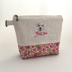 yuzuhime131様オーダー品☆犬の手刺繍の化粧ポーチ