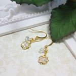 白い小さなお花のピアス　＃399