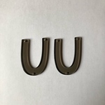 クリアグレーU字ペンダント