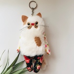 457❤️白ブチ猫chanチャームストラップ