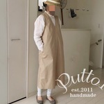 『受注生産』ベージュのストレッチコットンの深Vネック ロング丈 ジャンパースカート・ポケット付き