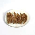 羽根付き餃子ブローチ