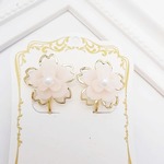 ＊桜のイヤリング＊春アクセサリー・シンプル・花・ピンク・ゴールド・パール